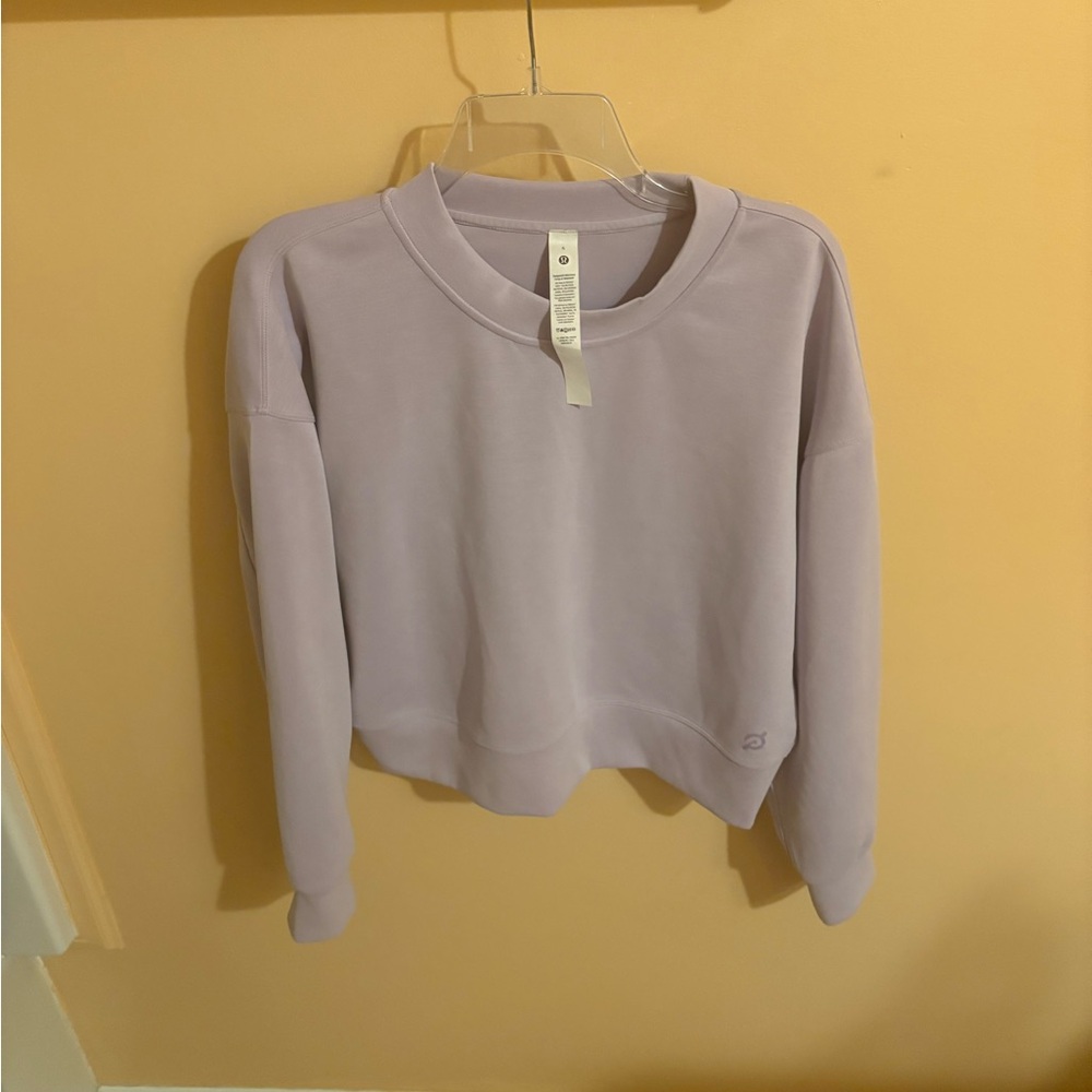 Lululemon Peleton Perfectly Oversized Softstreme Cropped Sweatshirt in Lilac - Picture 4 of 9